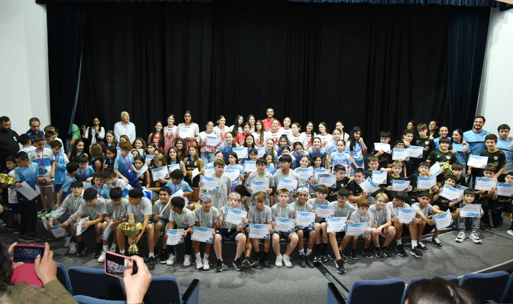 Deporte: Noche de reconocimiento a nuestros campeones provinciales