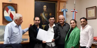 El Municipio entregó un importante aporte para la Comisión de Carnaval