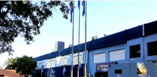 Brutal golpiza a la salida de un pool en Federal: un joven sufrió traumatismo de cráneo