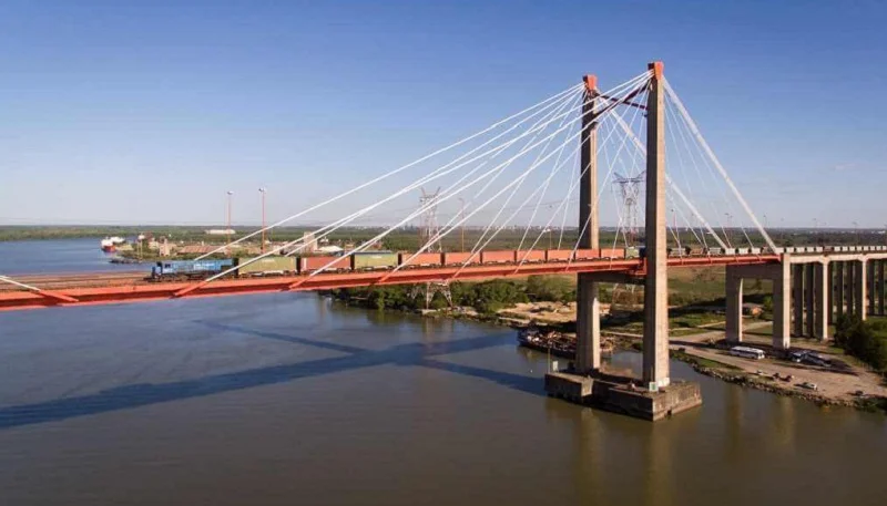 Choque de camiones provocó demoras en el complejo Zárate–Brazo Largo