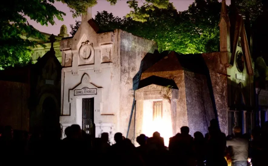 Noche de los Museos: Una visita  guiada nocturna en el cementerio