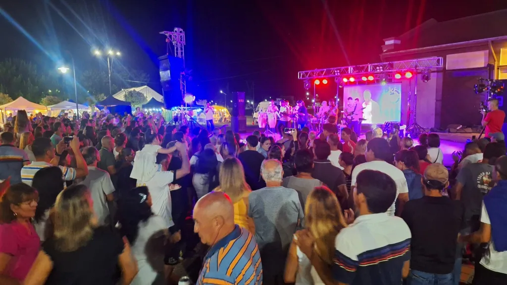 Exitosa segunda edición de la expo Caseros 2025