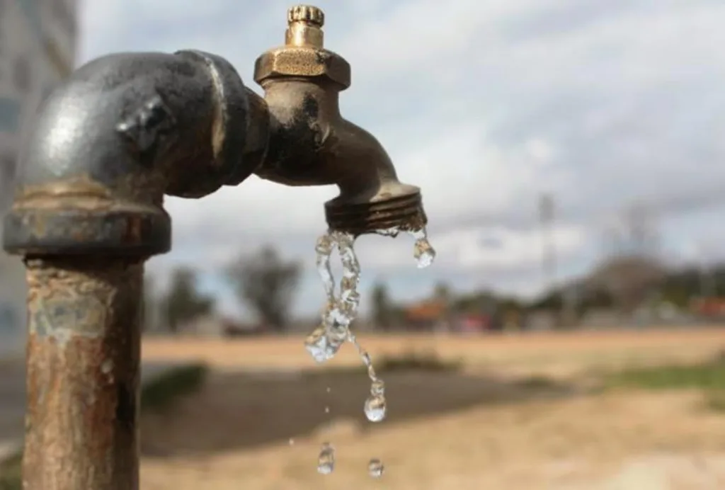 Una falla en la toma afecta el suministro de agua potable en la ciudad ...