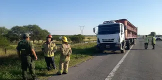 Siniestro vial fatal en la Autovía 14: un peatón falleció tras ser embestido por un camión