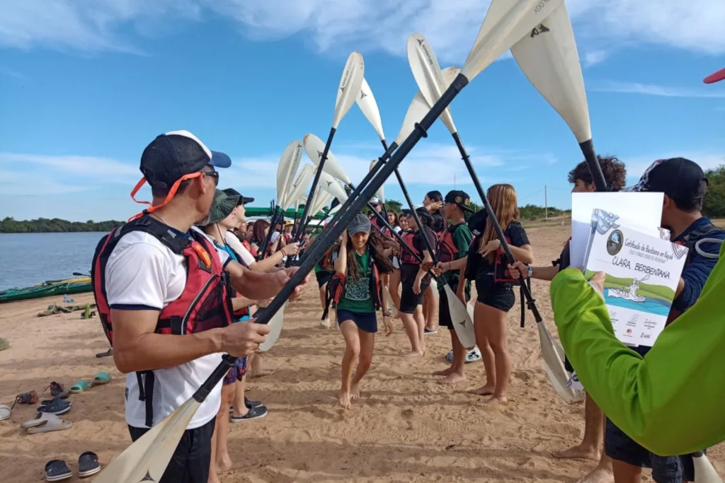 Estudiantes de Concepción del Uruguay participaron del programa Kayak para escuelas
