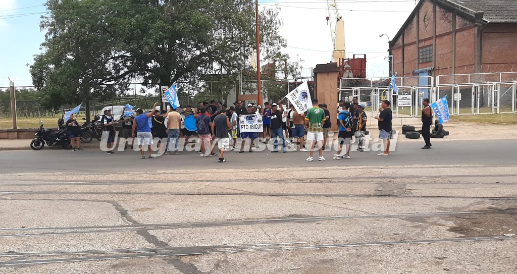 Concepción del Uruguay: paro portuario paraliza la operatoria y reabre el debate por la representación sindical