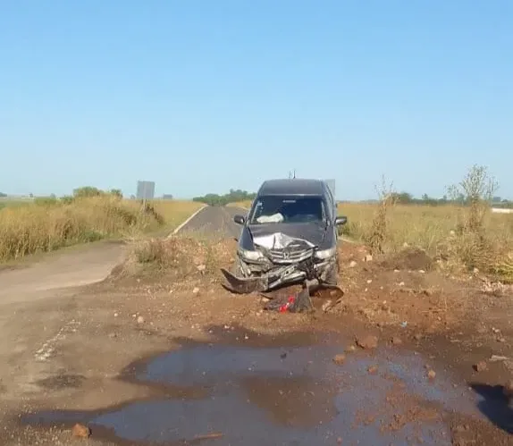 Ruta 18: No advirtió que la ruta estaba inhabilitada, chocó y quedó internado