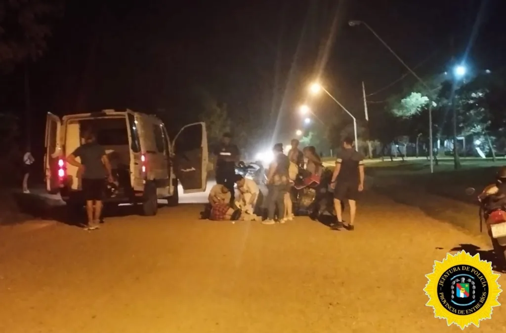 Accidente de moto en Federal hoy: dos personas resultaron heridas tras esquivar un perro