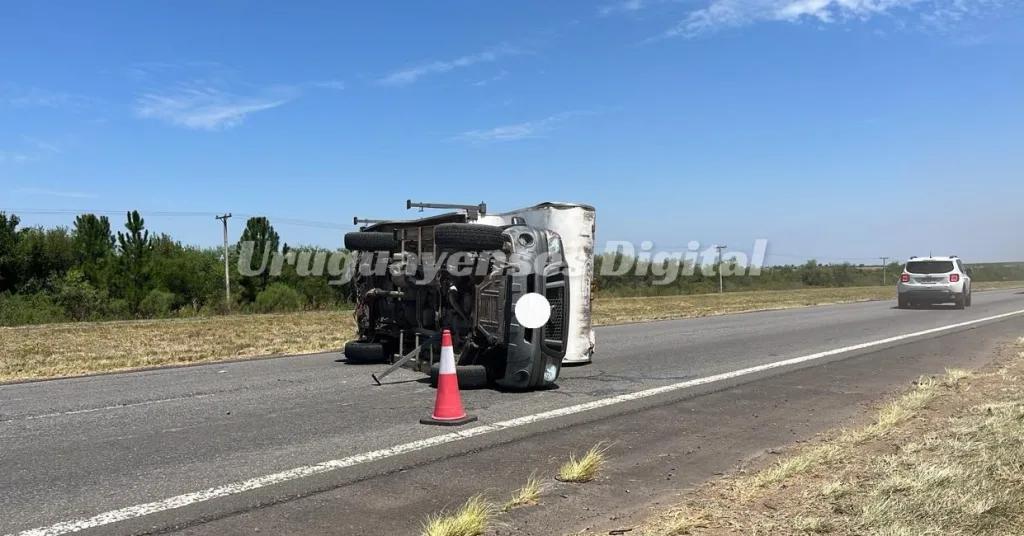 Despiste y vuelco en Ruta Nacional 14, a la altura de Gualeguaychú