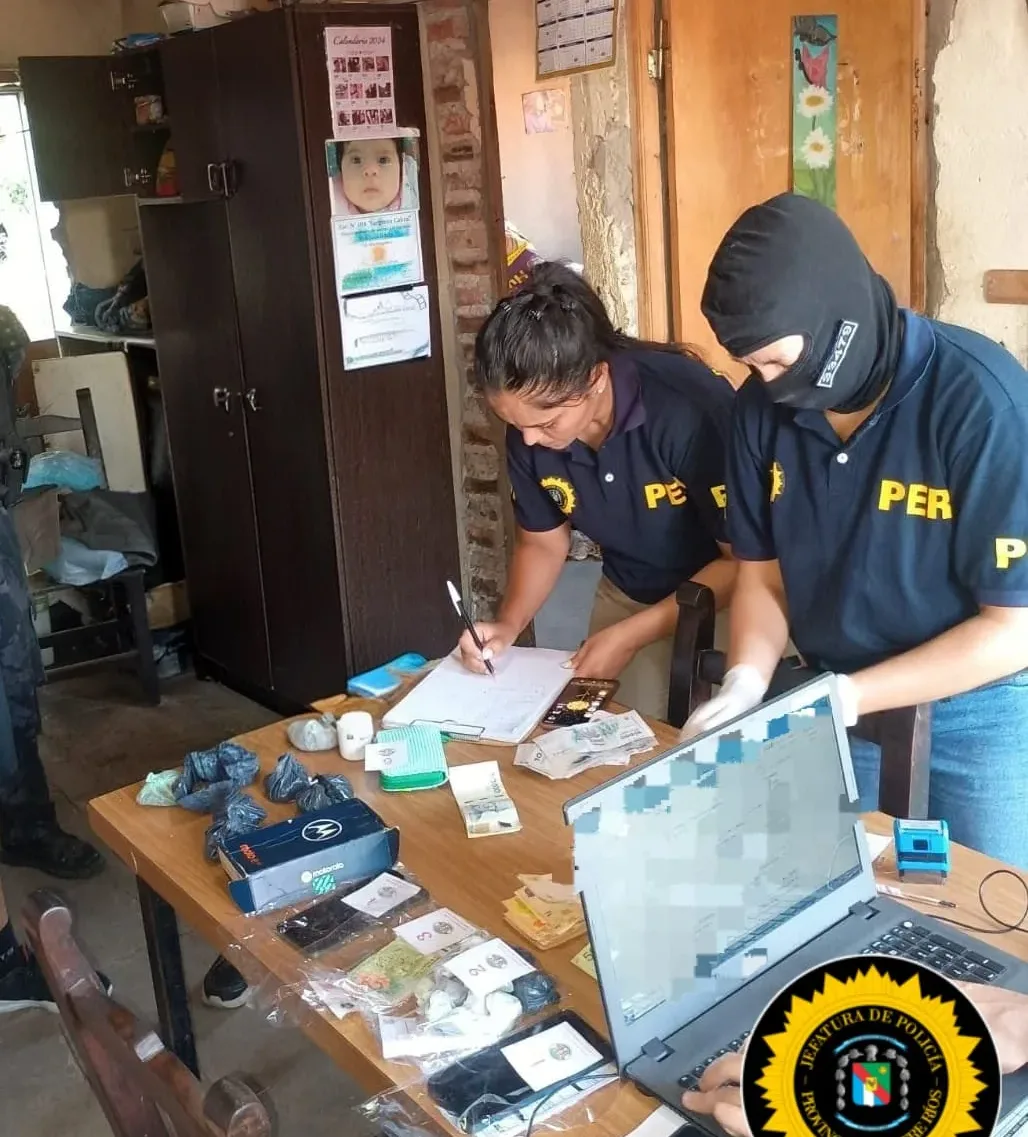 Golpe al microtráfico en Villaguay: allanamiento, secuestro de droga y una detenida