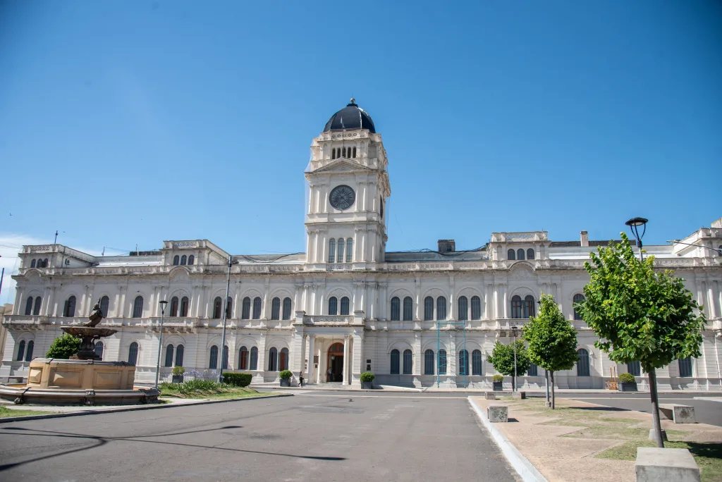 Este sábado 30 comenzará el cronograma de pagos para la administración pública provincial