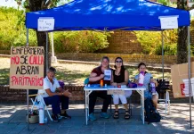 Protesta en Entre Ríos: trabajadores de la salud y enfermería exigen salarios dignos y mejores condiciones laborales