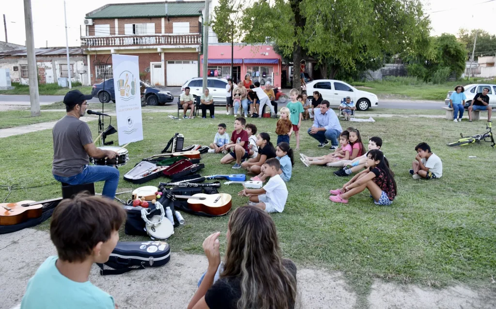 Sembrar música en las plazas, cosechar más comunidad