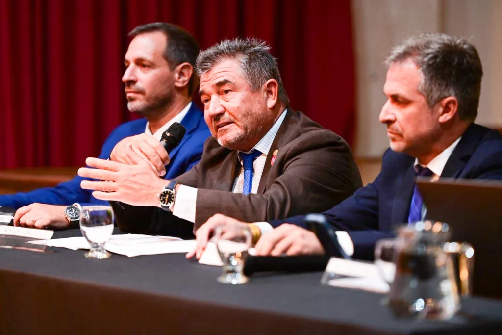Roncaglia encabezó una jornada clave sobre narcotráfico y contrabando en Gualeguaychú