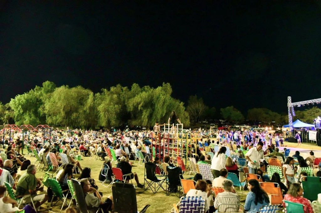 Concepción del Uruguay: San Isidro Canta y Baila brilló en su apertura y este domingo vive el gran cierre