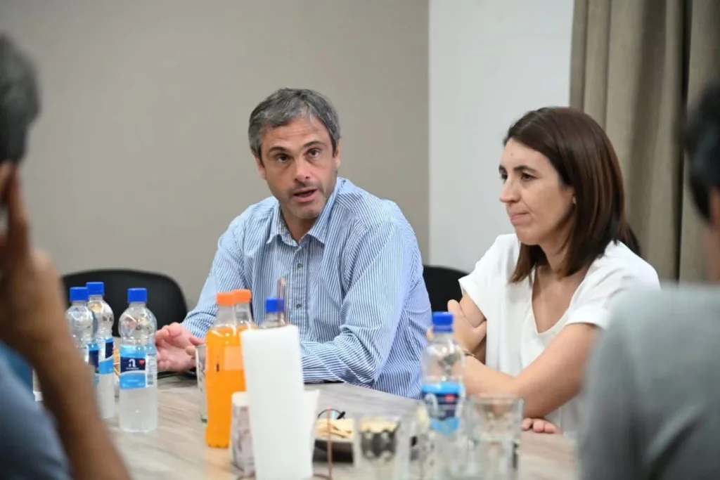 Legisladores nacionales se reunieron con AGMER y CTA por las reformas laboral y educativa