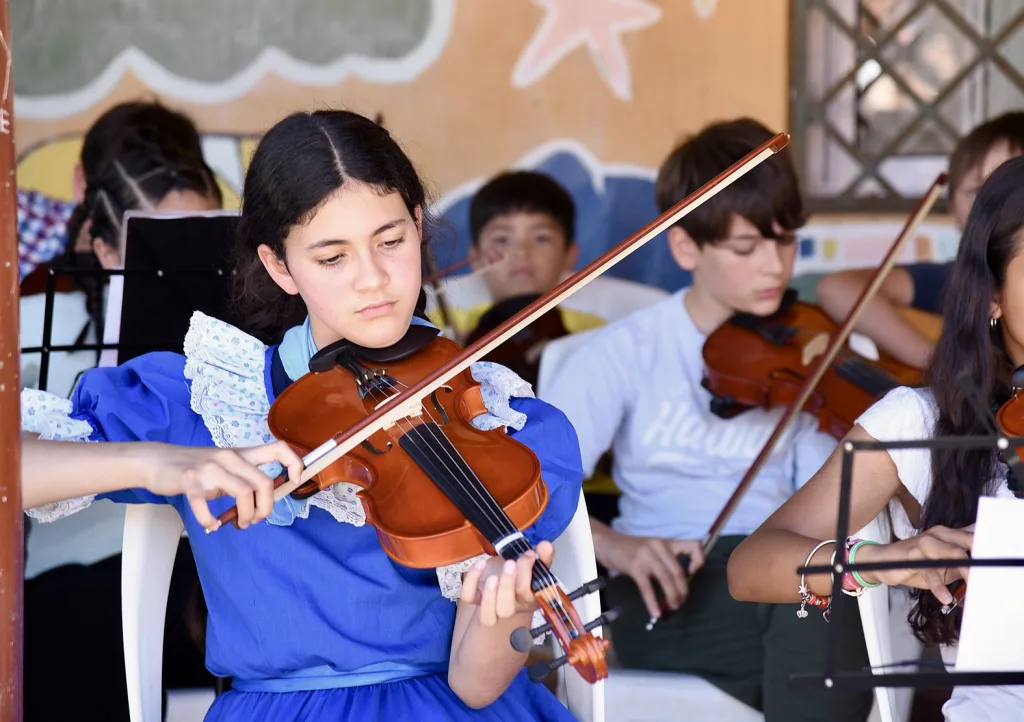 “La Plaza Suena”: la Orquesta Celia Torrá sale al encuentro de chicos y jóvenes