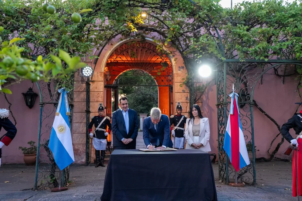 Nación y Provincia firmaron un acuerdo para poner en valor el Palacio San José