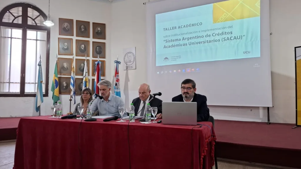 Héctor Sauret inauguró el taller académico sobre el Sistema Argentino de Créditos Académicos Universitarios (SACAU)