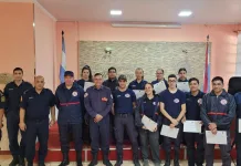 Entregaron diplomas de capacitación a Bomberos Voluntarios en la Jefatura Departamental Uruguay
