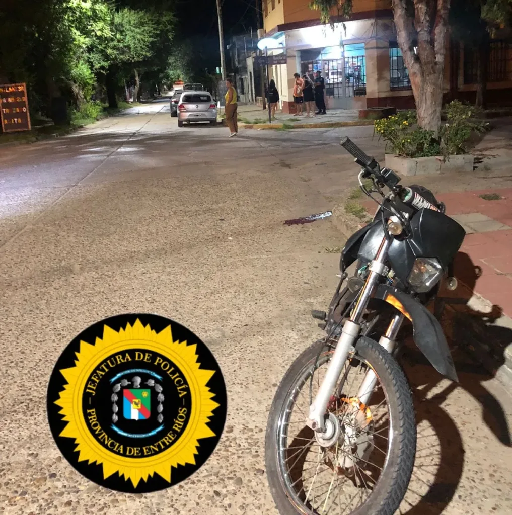 Violento choque en la madrugada: motociclista sufrió traumatismo de cráneo grave
