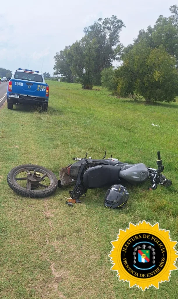 Motociclista herido en Ruta 135 tras desprenderse la rueda de su moto