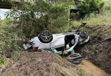 Tragedia en Ruta 12: un comerciante de Crespo murió tras despistar y caer debajo de un puente