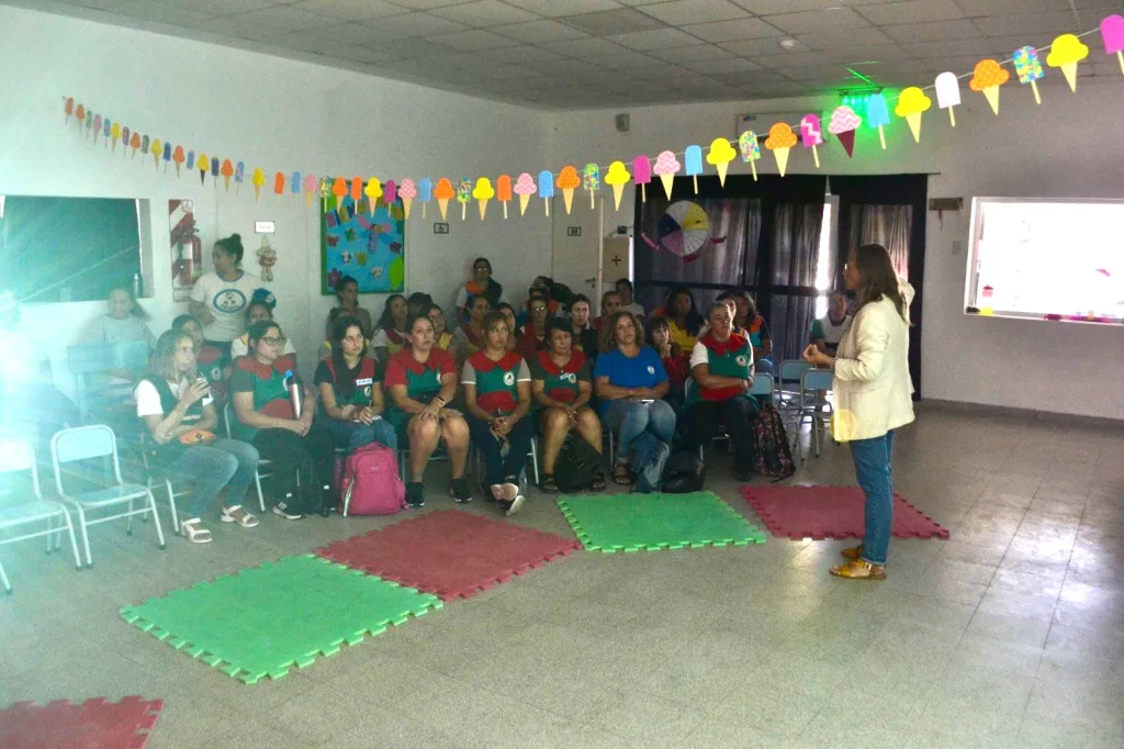 Concepción del Uruguay refuerza políticas de cuidado con capacitaciones sobre maltrato infantil