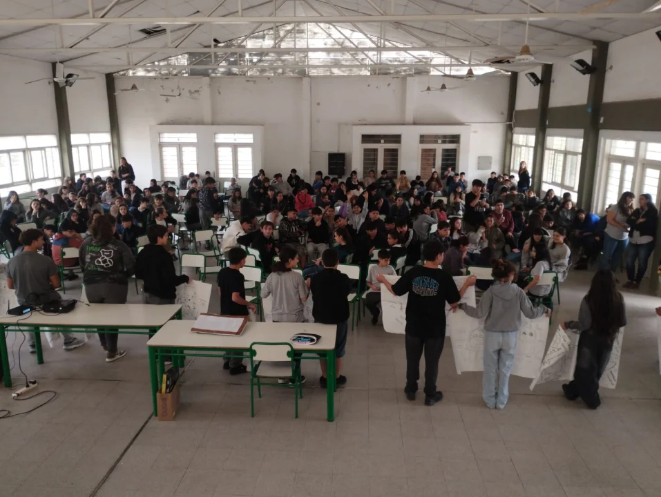 Con más de 200 alumnos inició el ciclo de talleres “Hablemos sobre Suicidio”