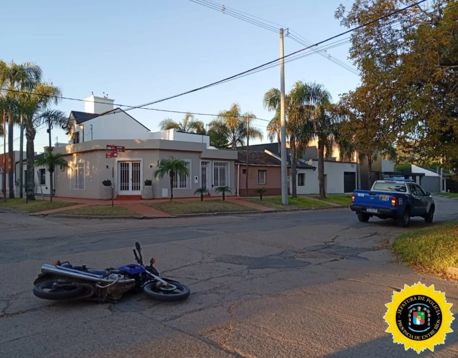 Choque en Federal: un motociclista sufrió lesiones leves y retuvieron un auto