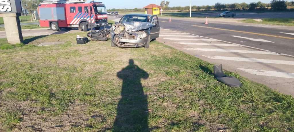 Tragedia en Ruta 20: murió un motociclista tras un violento choque en acceso a Aldea San Antonio