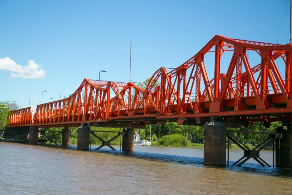 Gualeguaychú: Rescataron a un joven que intentó arrojarse desde el puente Méndez Casariego