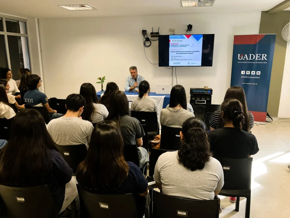 Realizan charlas promoviendo la salud en la etapa universitaria