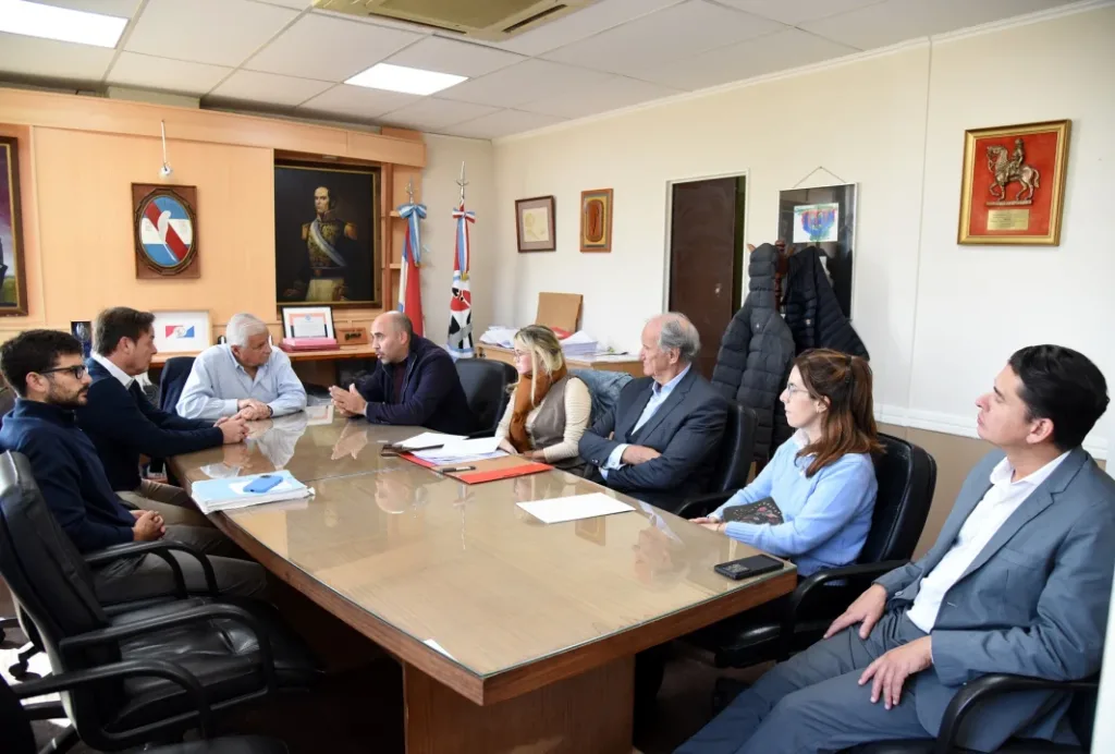 VELOS firmó la escritura en el Parque Industrial y consolida su crecimiento en Concepción del Uruguay