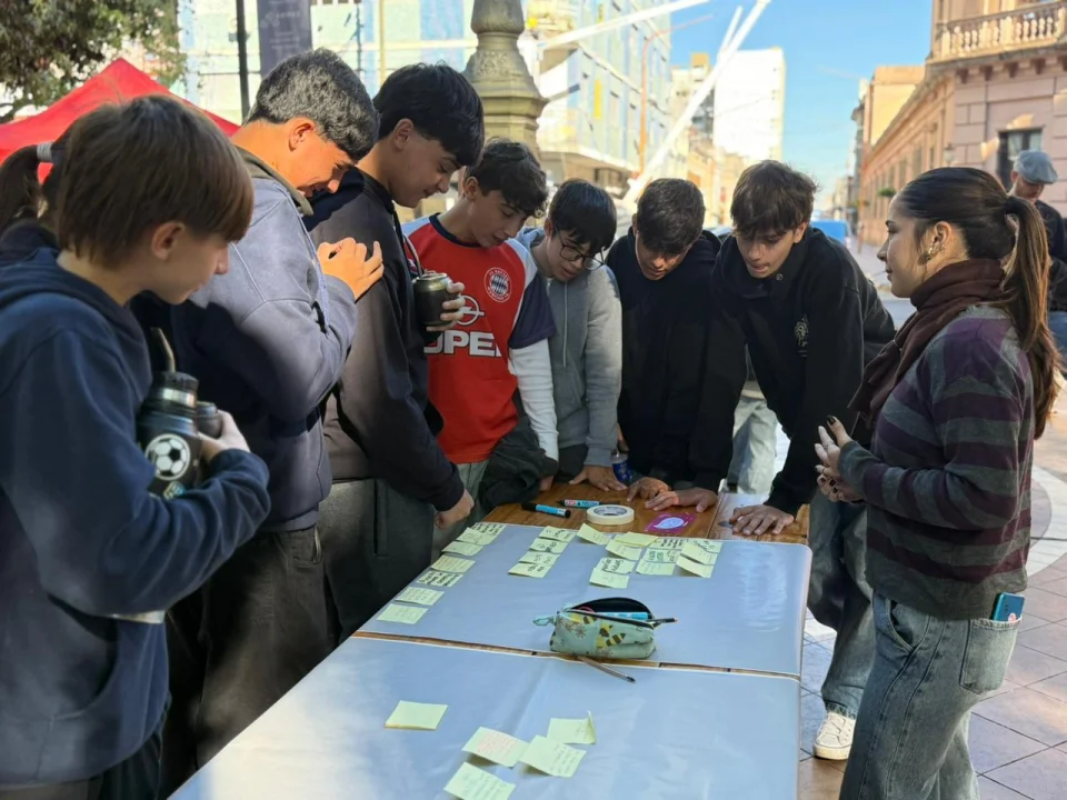 Se realizó una nueva jornada de “Estaciones de Salud Mental” en Plaza Ramírez