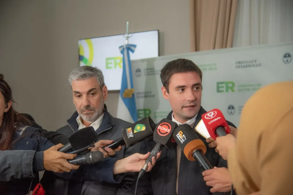 El gobierno anuncia un programa para aliviar deudas y recuperar la capacidad de consumo de los trabajadores entrerrianos