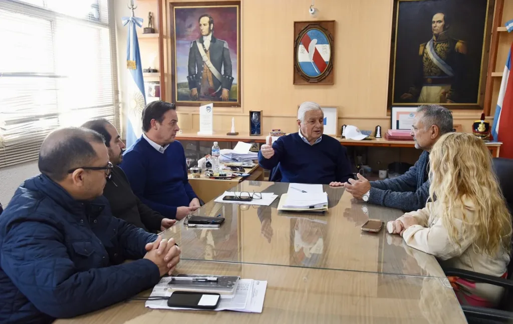 Muntes destacó el diálogo con Lauritto y advirtió sobre el impacto de la crisis en los trabajadores