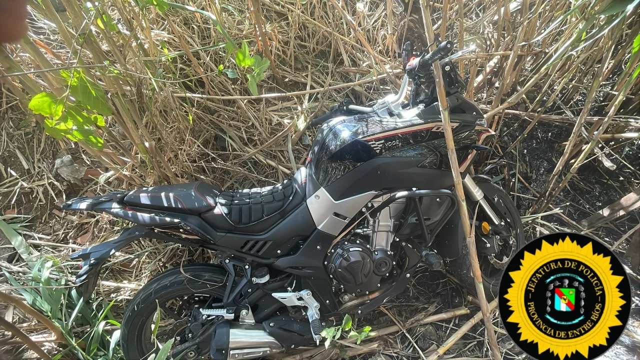 Recuperaron una motocicleta robada durante un operativo en zona oeste