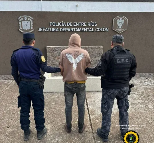Detuvieron en Colón a un hombre que tenía pedido de captura por quebrantar arresto domiciliario