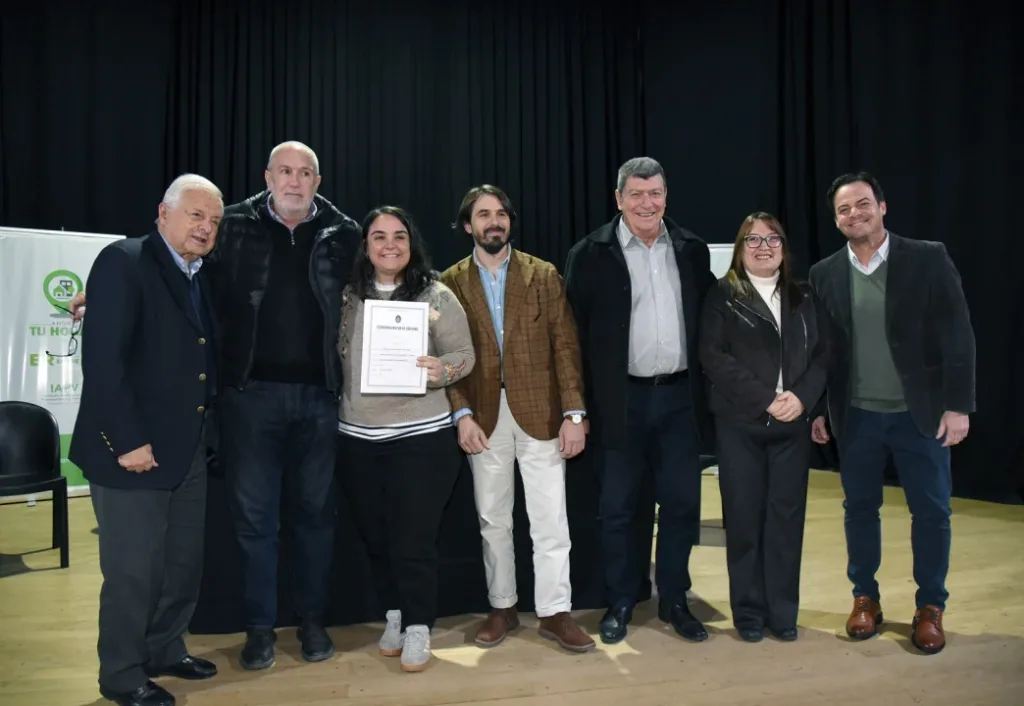 IAPV entregó escrituras de viviendas en Concepción del Uruguay