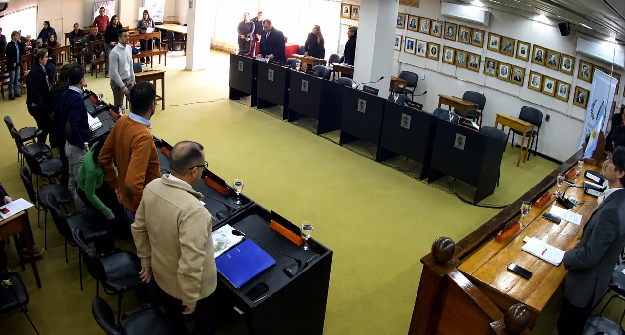 La Libertad Avanza no participó de la sesión del Concejo en apoyo a Karina Percara