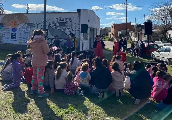 Realizarán una jornada comunitaria y solidaria por el 25 de Mayo en el SUM “La Quilmes”