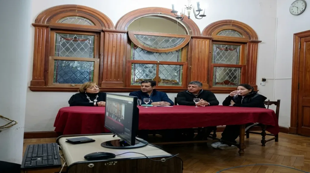 Agustín Bordagaray disertó en Paraná sobre economía y trabajo en el siglo XXI