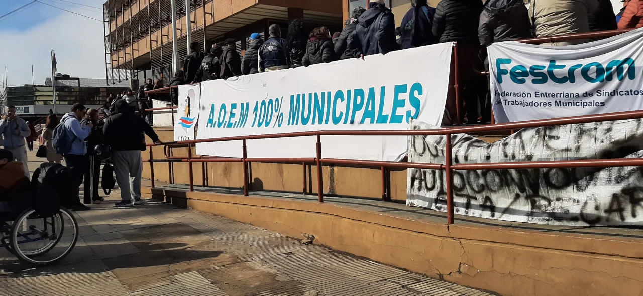 El Ejecutivo convocó a AOEM a una mesa de diálogo y pagará el aguinaldo este viernes