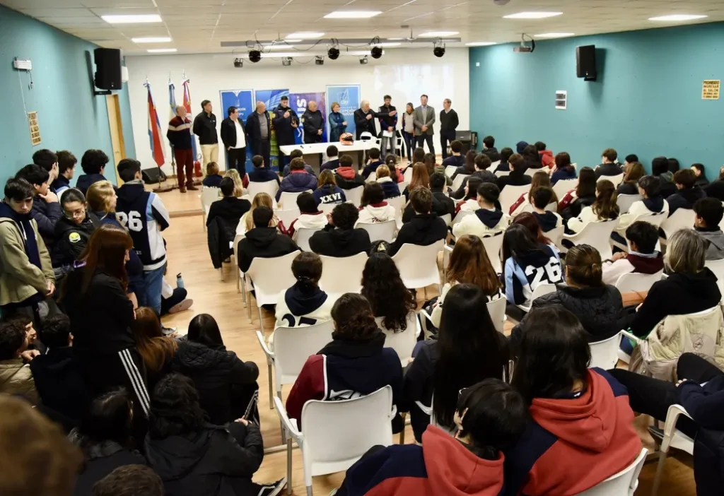 Continúa el ciclo de charlas sobre seguridad vial para colegios secundarios