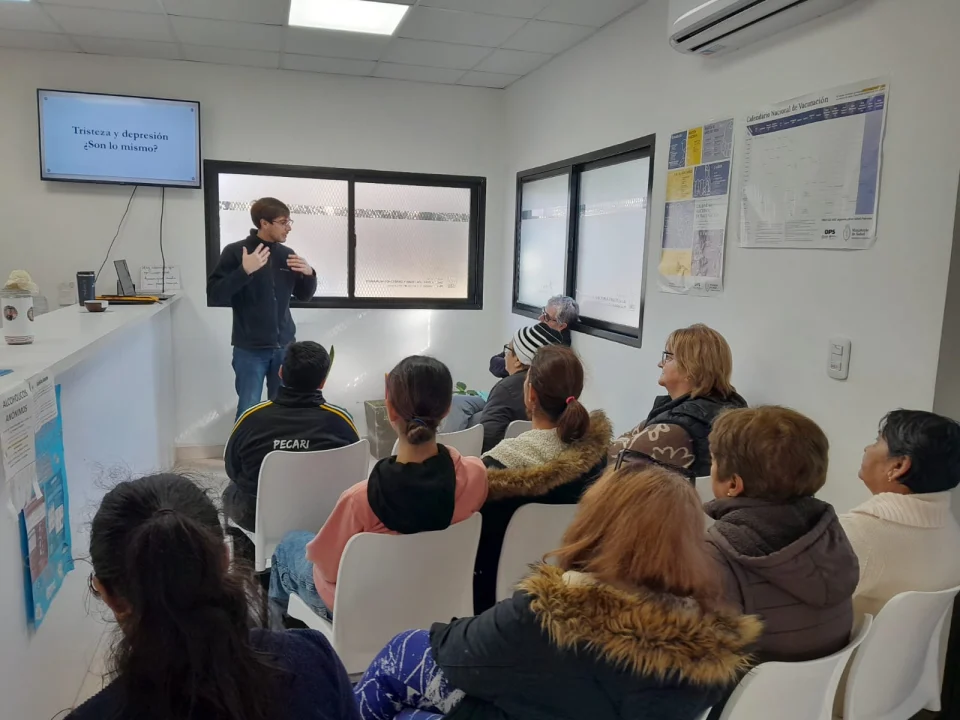 Salud Mental en los barrios: Hablaron sobre “Tristeza y depresión” en B° Sarmiento