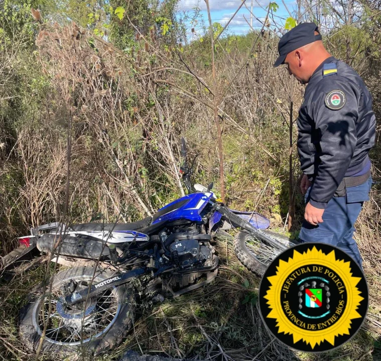 Encontraron abandonada y recuperaron la moto que había sido robada de un salón de eventos