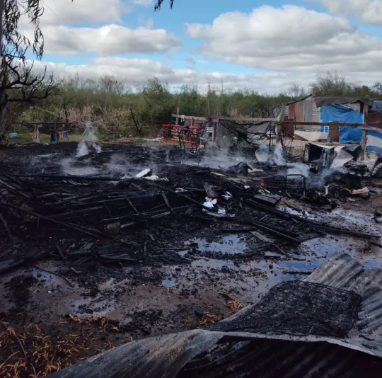 Un incendio destruyó una vivienda y la pericia determinó que se originó en una conexión clandestina