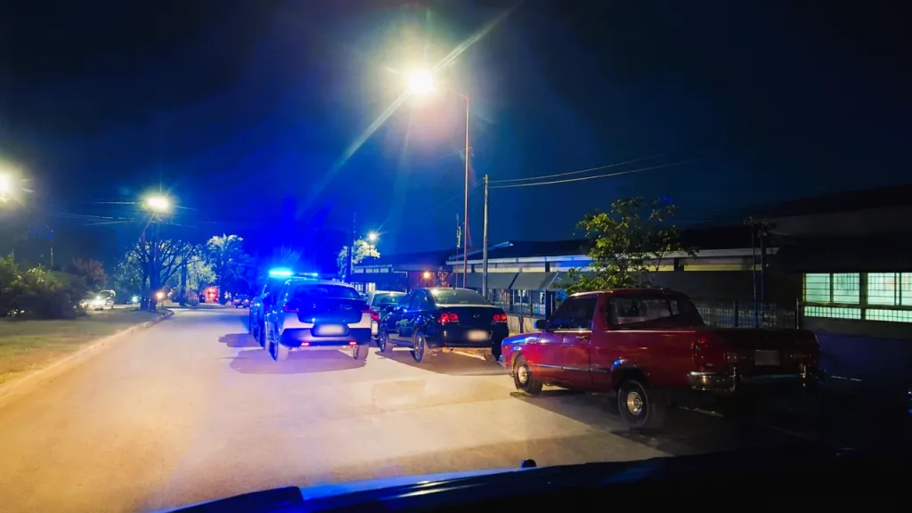Un motociclista ingresó a una escuela para evitar un control policial en Concepción del Uruguay