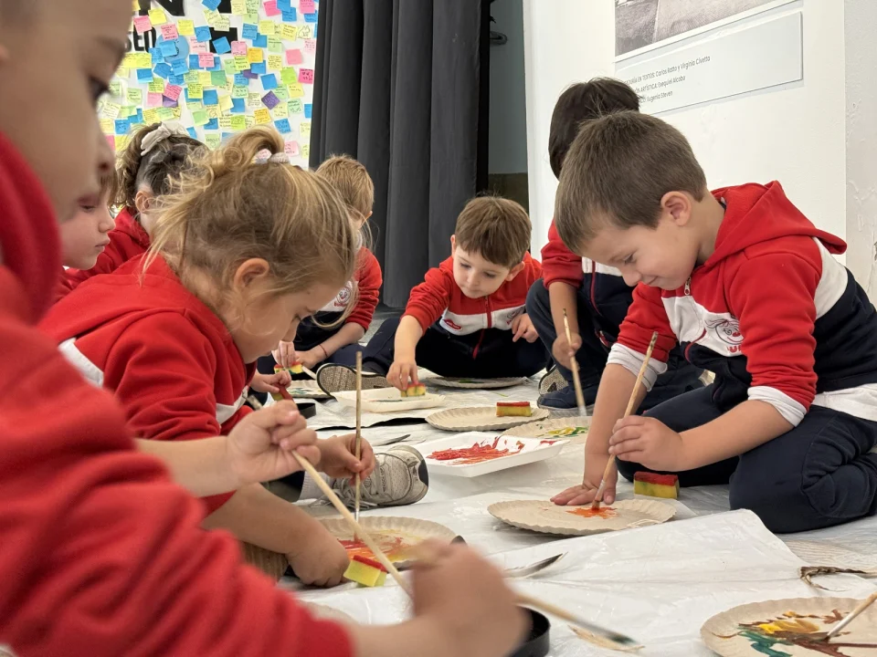 Las infancias descubren a Artemio Alisio en el Museo de la Ciudad